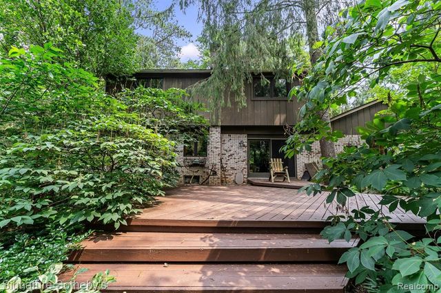 7939 Caberfae Trail, Clarkston, MI 48348