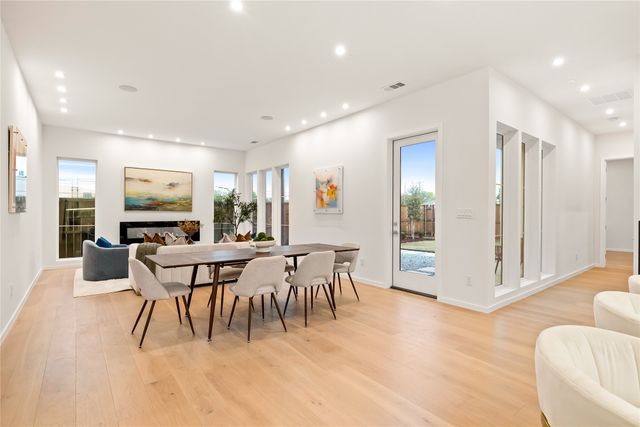 824 McBroom Street, Dallas, TX 75212