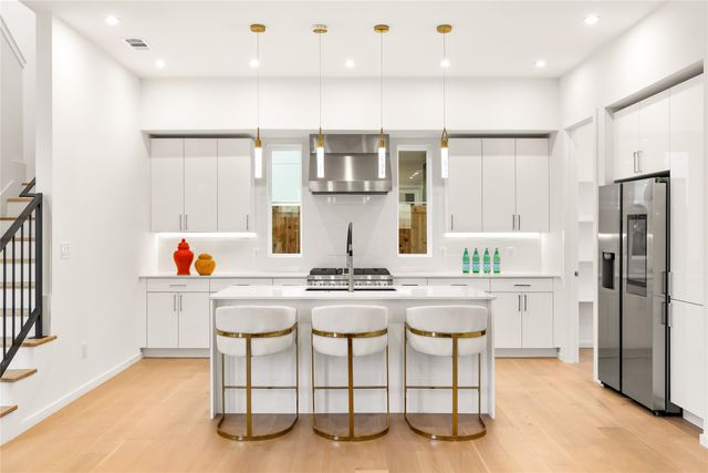 824 McBroom Street, Dallas, TX 75212