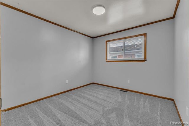 4197 Monroe Street, Dearborn Heights, MI 48125