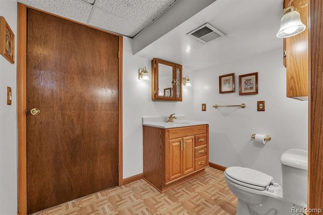 4197 Monroe Street, Dearborn Heights, MI 48125