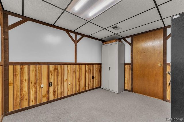 4197 Monroe Street, Dearborn Heights, MI 48125