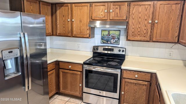 15808 N Twin Lakes Drive, Tucson, AZ 85739