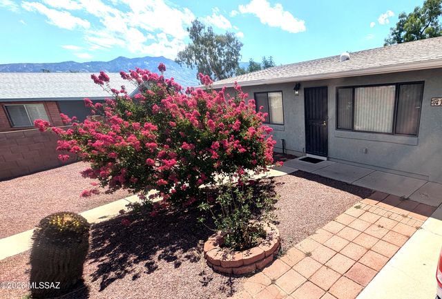 15808 N Twin Lakes Drive, Tucson, AZ 85739