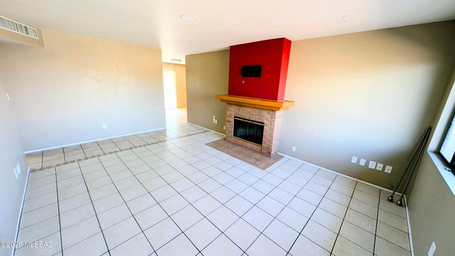 15808 N Twin Lakes Drive, Tucson, AZ 85739