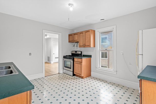 2726 Grand Avenue S, Minneapolis, MN 55408