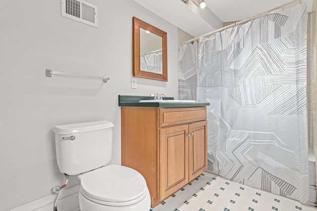 2726 Grand Avenue S, Minneapolis, MN 55408