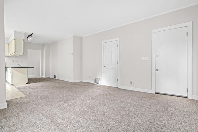 2726 Grand Avenue S, Minneapolis, MN 55408