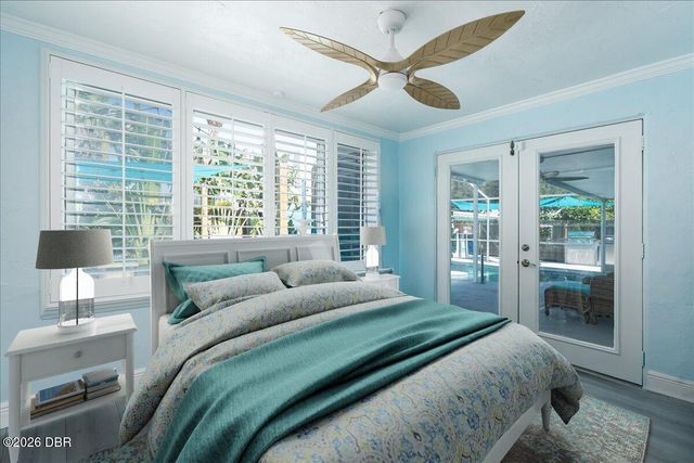 301 N Pine Street, New Smyrna Beach, FL 32169