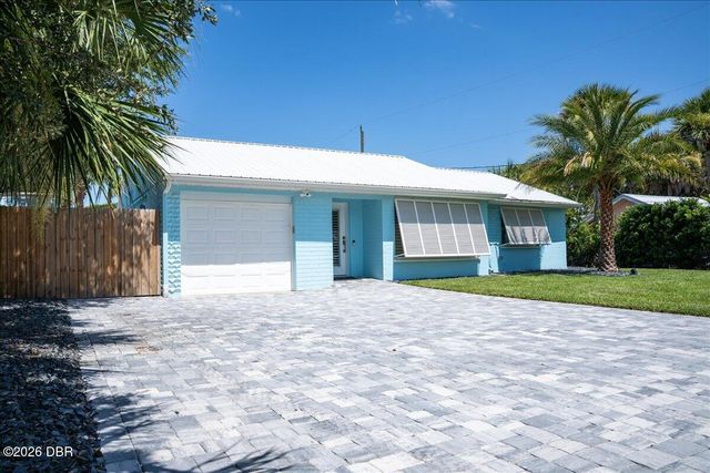 301 N Pine Street, New Smyrna Beach, FL 32169
