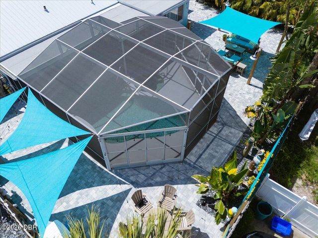 301 N Pine Street, New Smyrna Beach, FL 32169