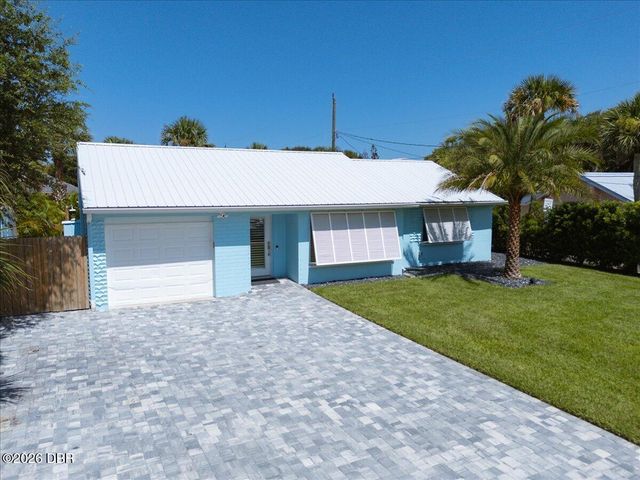 301 N Pine Street, New Smyrna Beach, FL 32169