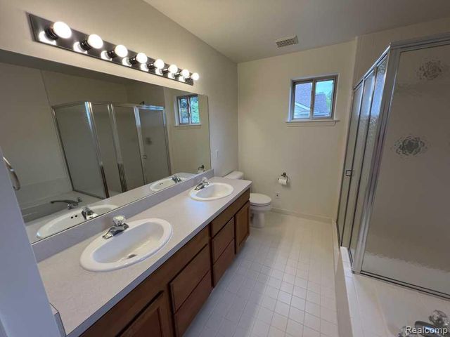 5931 Cedar Ridge Drive, Ann Arbor, MI 48103
