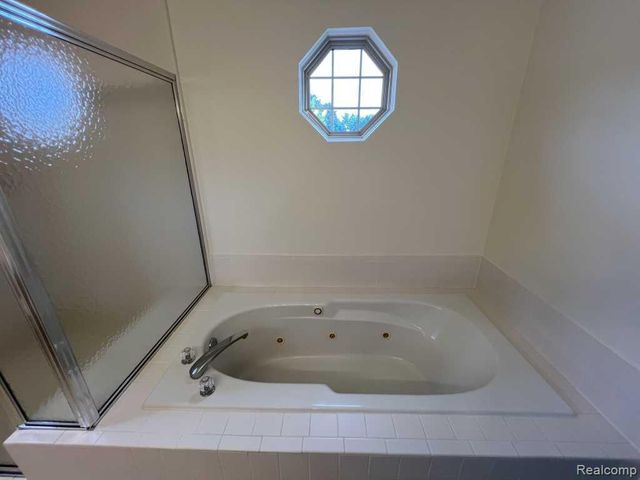 5931 Cedar Ridge Drive, Ann Arbor, MI 48103