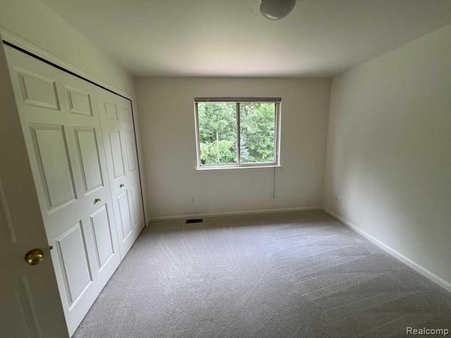 5931 Cedar Ridge Drive, Ann Arbor, MI 48103