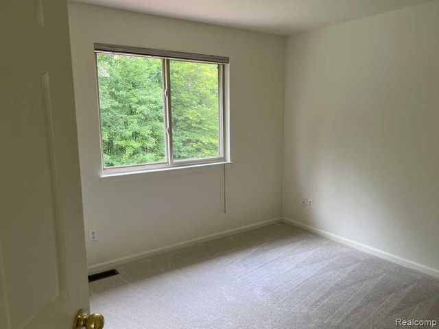 5931 Cedar Ridge Drive, Ann Arbor, MI 48103