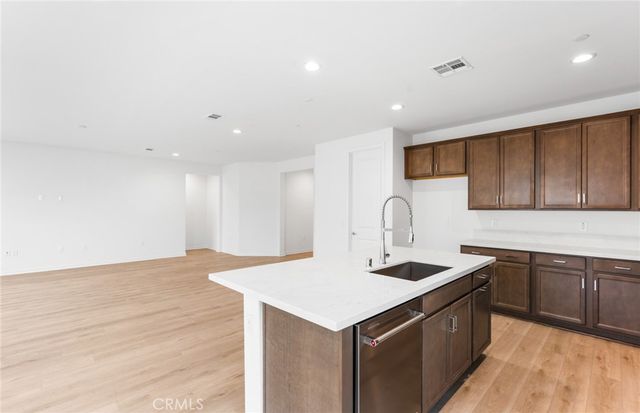 3920 Hudson Lane, Lake Elsinore, CA 92530