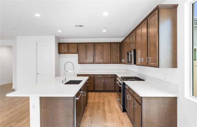 3920 Hudson Lane, Lake Elsinore, CA 92530