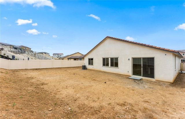 3920 Hudson Lane, Lake Elsinore, CA 92530