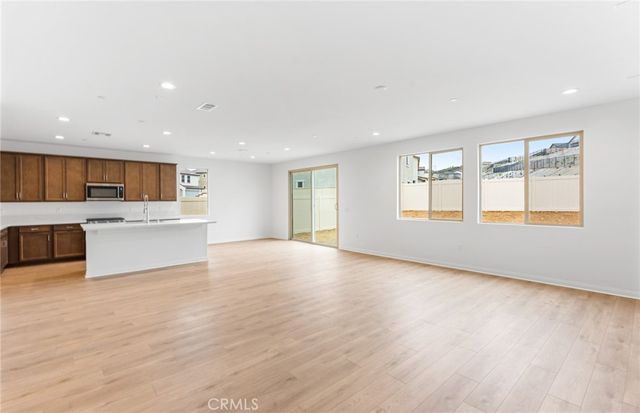 3920 Hudson Lane, Lake Elsinore, CA 92530