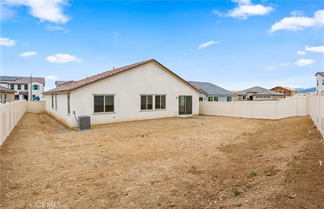 3920 Hudson Lane, Lake Elsinore, CA 92530