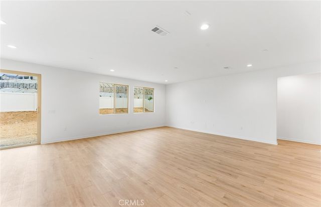 3920 Hudson Lane, Lake Elsinore, CA 92530