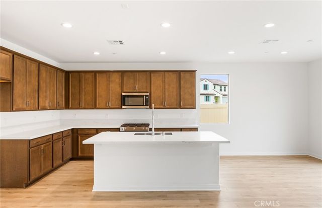 3920 Hudson Lane, Lake Elsinore, CA 92530