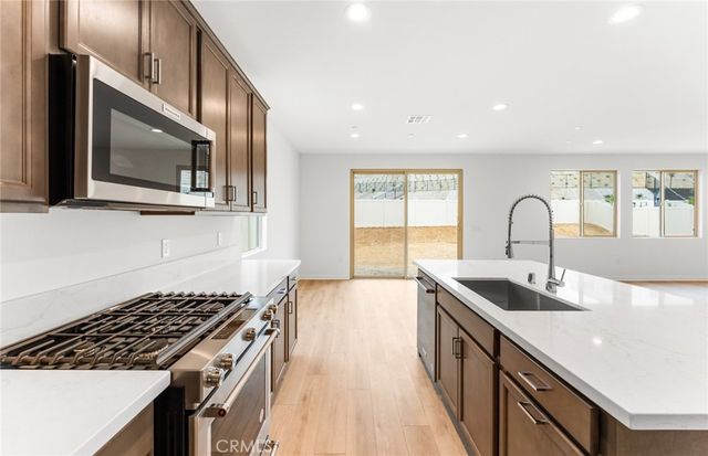 3920 Hudson Lane, Lake Elsinore, CA 92530