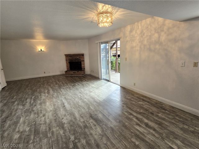 5368 River Glen Drive 345, Las Vegas, NV 89103
