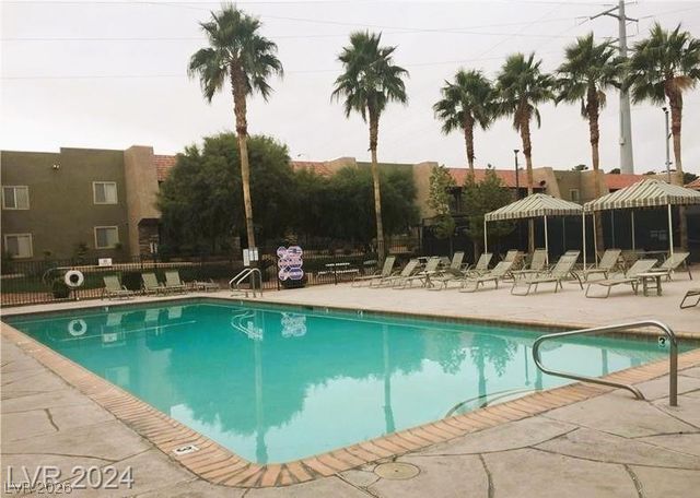 5368 River Glen Drive 345, Las Vegas, NV 89103