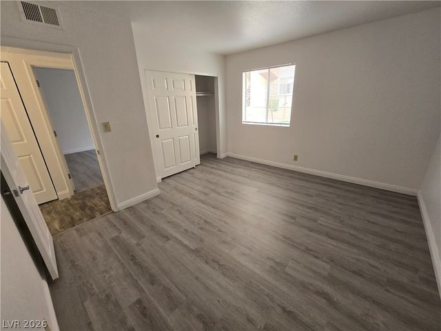 5368 River Glen Drive 345, Las Vegas, NV 89103