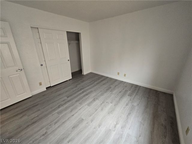 5368 River Glen Drive 345, Las Vegas, NV 89103
