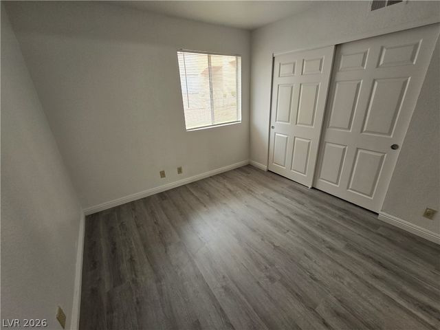 5368 River Glen Drive 345, Las Vegas, NV 89103