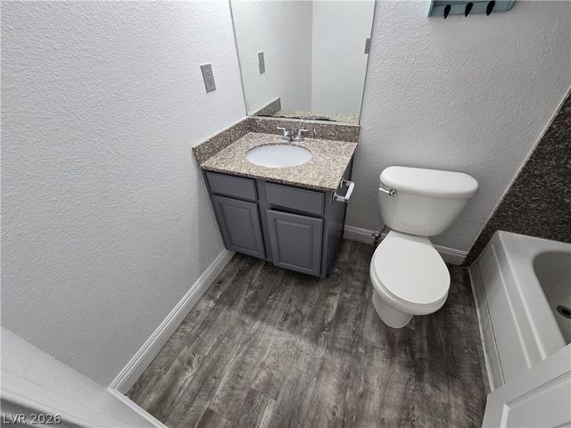 5368 River Glen Drive 345, Las Vegas, NV 89103