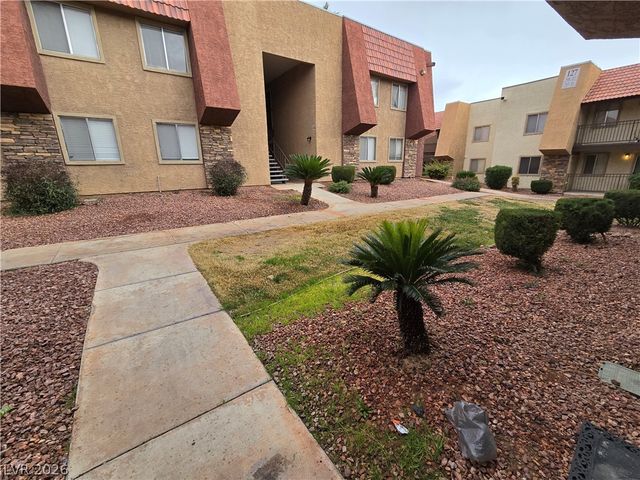 5368 River Glen Drive 345, Las Vegas, NV 89103