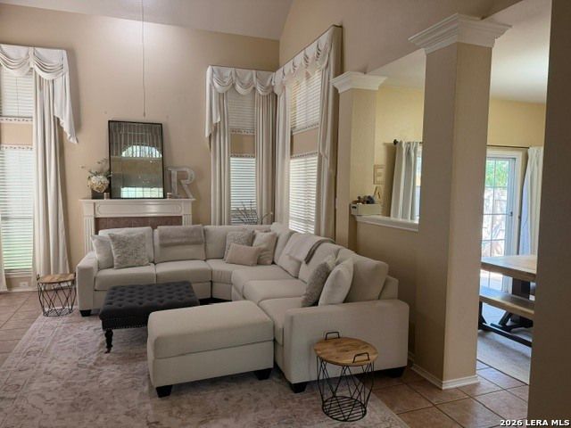 121 OZUNA DR, Cibolo, TX 78108