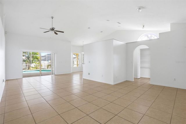 206 ROCHESTER LOOP, Davenport, FL 33897