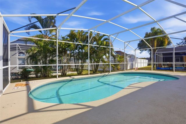 206 ROCHESTER LOOP, Davenport, FL 33897