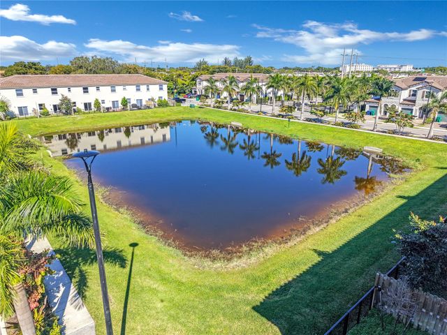 2717 NW 55th Way, Lauderhill, FL 33313