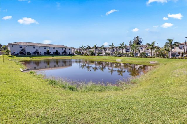 2717 NW 55th Way, Lauderhill, FL 33313