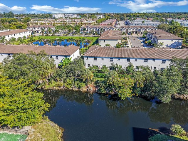 2717 NW 55th Way, Lauderhill, FL 33313