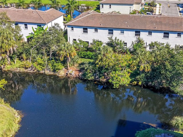 2717 NW 55th Way, Lauderhill, FL 33313