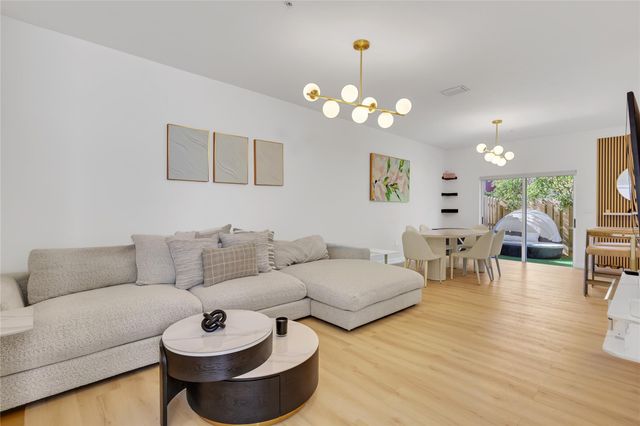 2717 NW 55th Way, Lauderhill, FL 33313