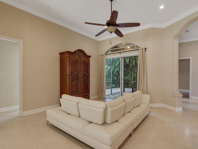 6124 57th Court, Vero Beach, FL 32967