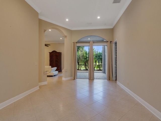 6124 57th Court, Vero Beach, FL 32967