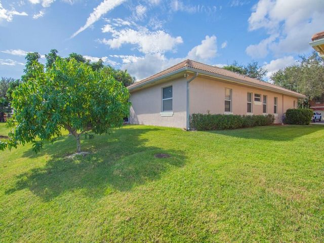 6124 57th Court, Vero Beach, FL 32967