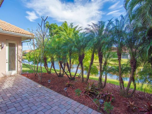 6124 57th Court, Vero Beach, FL 32967