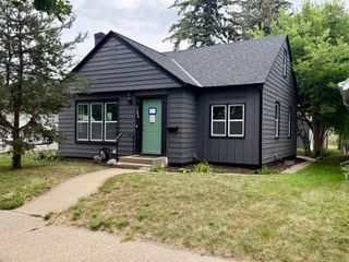 1496 Hamline Avenue N, Saint Paul, MN 55108