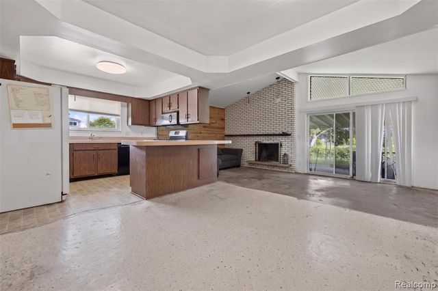 14535 Brohl Drive, Warren, MI 48088