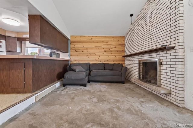 14535 Brohl Drive, Warren, MI 48088